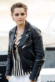 Johnny Bravo Adli Kullanicinin Kristen Stewart Panosundaki Pin