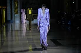 Race, age, weight: Valentino backs diversity in Paris show | The Seattle  Times