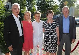 Franz beckenbauer, rupert stadler, karl hopfner, andreas jung, felix loch first « prev 1 2 3 next » last featured stories Beckenbauer Familientreffen Beim Kaiser Cup In Bad Griesbach Exklusiv Golfen
