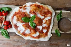 Pizzateig Wie Beim Italiener Basis Rezept Mrs Flury