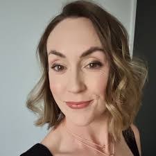 Angie Douglas's Instagram, Twitter & Facebook