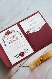 Partecipazioni, inviti nozze e segnaposti tutti rapidamente personalizzabili online. Partecipazioni Matrimonio Burgundy Rose Irele Events