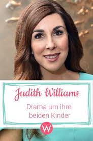 Judith williamson is the author of decoding advertisements (3.83 avg rating, 109 ratings, 5 reviews, published 1978), consuming passions (3.50 avg rating. Judith Williams Mega Arger Nach Hohle Der Lowen Intouch Schonheitscreme Judith Gesundheit Und Schonheit