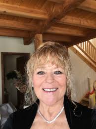 More 'new' faces from the class of 75 showed up yesterday morning. Nice to  see some of the classmates traveling a ways to attend. Dan Pirlot down from  Crivitz and Dave DeBaker