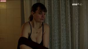 Naked Katharina Marie Schubert in Tatort < ANCENSORED