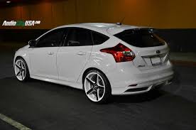 Grey Ford Focus White Wheels Google Zoeken Ford Focus Hatchback Ford Focus St Ford Focus Sedan