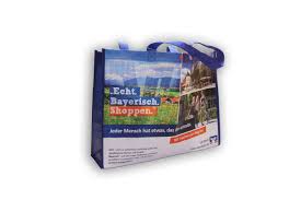 Du kannst dich zwischen drei verschiedenen ausbildungsberufen entscheiden: Die Vr Bank Werdenfels Eg Wirbt Mit Bedruckten Pp Woven Taschen Lerche Werbemittel