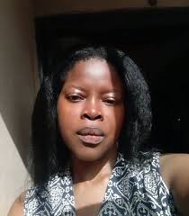 Silly me had a nap and there was paper towel in a bag from out outing  yesterday with treats in the bag too. Guess who pulled it down off the  chair 😹😹 |