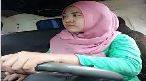 Berapa gaji sopir truk cabe? Janda Beranak 2 Jadi Sopir Truk Cabai Pernah Tak Dibayar Dan Dicaci Maki Pos Belitung