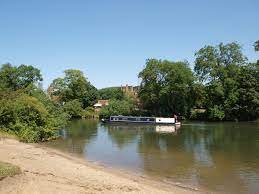 The Swimming Bay Along The River Thames Purley Berkshire Now Known As Purley On Thames River River Thames Favorite Places