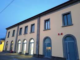 Stil mobil si affida solo ai migliori marchi di arredamento: Treviglio Ovest Station Treviglio 1908 Structurae