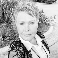 Melissa Chatman (@mgchatty)