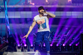 Früher hat er noch oft drogen genommen, was einen wesentlichen teil von slim shady ausgemacht hat. Megakonzert Von Eminem In Hannover Gestartet