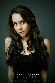 Filem yang sarat dengan aksi komedi ini menampilkan barisan pelakon hebat tanah air seperti zizan raza syamsul yusof, dato' ac mizal, wak doyok, achey (bocey), shuib (sepahtu), tania hudson, a galak, m khan dan ramai lagi. Abang Long Fadil 2 Posts Facebook