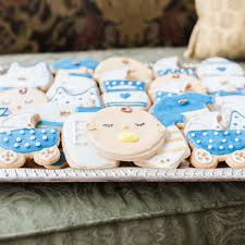 Another fun idea can be to fill the cupcakes with either a pink or blue frosting so when everyone bites into the cupcakes, the baby's gender would be revealed to all the guests at the baby shower. Baby Shower Food Ideas Popsugar Family