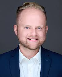 Chris Dell, REALTOR®, Real Estate Agent