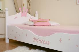 Da jeder eine andere körpergröße hat, braucht auch jeder mensch eine andere länge, wenn es um das bett geht. Kinderbett Prinzessin Oli Niki