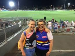 The western bulldogs will look to return to their winning ways when they take on the carlton blues on mother's day. Aflw Round 4 Western Bulldogs Vs Carlton Heroic Historic Anarchic It S The First Ever Aflw Pride Game