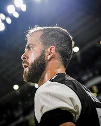 In catalonia, the virus reproduction rate has fallen for 26 consecutive days, and today stands at 0.76. Fc Barcelona Breaking News Pjanic Tests Positive For Covid 19 And Will Travel To Barcelona In 15 Days Player Feeling Well And Self Isolating Ultima Hora Pjanic Positivo Por Covid 19 Pjanic