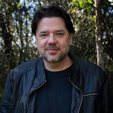 Andrew Dillon's Instagram, Twitter & Facebook