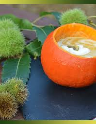 Chaud Les Marrons 25 Recettes A Base De Chataignes Et Marrons Je Cuisine Mon Potager Veloute Potimarron Potimarron Chataigne