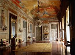 Mafra has approximately 80,000 citizens. Mafra National Palace