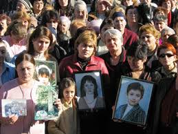 Schwarzenegger takes on the role of vitaly kaloyev, a russian devastated by the loss of his family and unhappy with the results of the investigation, kayolev reportedly suffered a nervous breakdown. Vitaly Kaloyev Photos Murderpedia The Encyclopedia Of Murderers