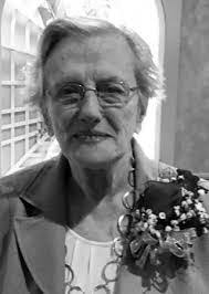 Suzanne Cooley's Instagram, Twitter & Facebook