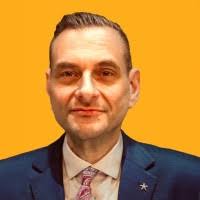 4200+ "Erick &" profiles