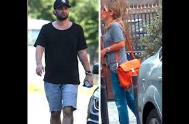 Smiley, pe numele său real, andrei maria, a împlinit 37. Smiley Prima ReacÅ£ie DupÄƒ Ce S A Aflat CÄƒ Se Iubeste Cu Gina Pistol Azi Dailynews Ro