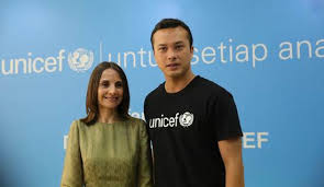 Selama ia menjadi penyiar, cukup banyak penggemar setia yang sering mendengarkan nico di radio. Aktor Dan Aktivis Nicholas Saputra Jadi Duta Nasional Unicef Indonesia Bangga Surabaya