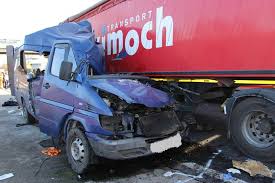 Maybe you would like to learn more about one of these? Doi Moldoveni Au Murit Intr Un Tragic Accident In Ungaria Microbuzul In Care Se Aflau S A Tamponat Cu Un Camion Foto Cotidianul