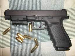 Roof's uncle carson cowles said the gun, a. Fbi Had Resources To Halt Dylann Roof S Gun Buy But It Didn T Use Them And Still Doesn T Church Shooting Postandcourier Com