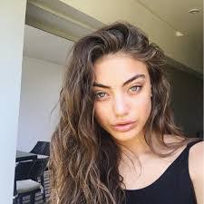 Allison Floyd's Instagram, Twitter & Facebook