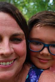 Setting up a photography booth at a family fun day event?