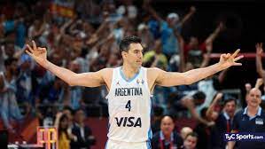 Pero hay algunos privilegiados que lo pueden hacer en más de una ocasión y ese es el caso de luis scola y pau gasol. Luis Scola Intimate Before Starting The Tokyo Olympics Archysport