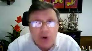 Arauz obliga al CNE que le case sin tener pareja jajaja...