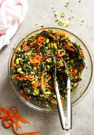 20 Kale Recipes That Will Make You Fall Back In Love With The Veggie Vollwerternahrung Rezepte Grunkohl Rezepte Salate Rezepte Gesund