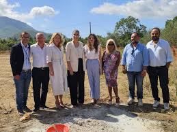 Comune di Baronissi, la Sindaca Anna Petta: “Posata la prima pietra  dell'Ospedale di Comunità” - News Express