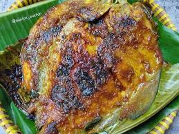 Dinner kita kali ini makan ikan bawal bakar dicocol sambal kecap alhamdulillah , bakul nasi ga bergeser dari piring . Cara Memasak Ikan Bawal Bakar Madu Enak Dan Praktis Labuhan Batu News