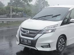 Dealer nissan | sales telp. Mengintip Perbedaan Nissan Serena Di Indonesia Dengan Versi Jepang Otomotif Liputan6 Com