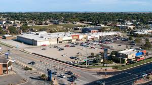 We have everything you need, and expect, from your local grocery store. 403 N Veterans Pkwy Bloomington Il 61704 Loopnet Com
