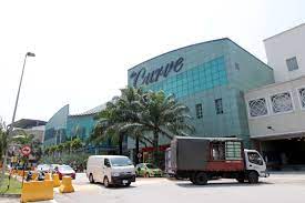 Mutiara damansara merupakan projek pembangunan perumahan dan komersial berbentuk mewah yang. Covid 19 Employee At The Curve Mutiara Damansara Outlet Tests Positive The Star