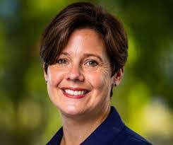 Pamela Holgate's Instagram, Twitter & Facebook