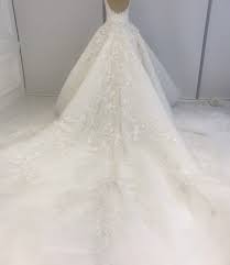 People could not help but gush over the best moments, the guest, the elegance, and the guests who wore their best outfit for the grand parisian wedding. Michael Cinco Used Wedding Dress Stillwhite