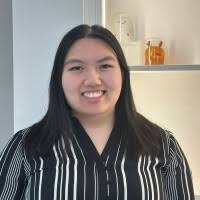 Julia (Ngoc Thoai) Ngo