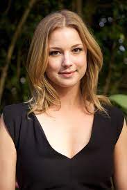 emily vancamp emily vancamp emily vancamp hot emily thorne