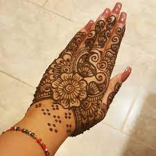 Communicate with the henna tattoo artist you select to work out the details of your event. Top Henna Tattoo Artists For Hire In Yuba City Ca 100 Guaranteed Gigsalad