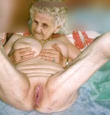 Old granny pussy
