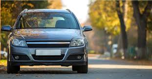 Your auto insurance may cover rental cars or your credit card may offer some rental coverage. Esurance Auto Insurance Review Moneygeek Moneygeek Com